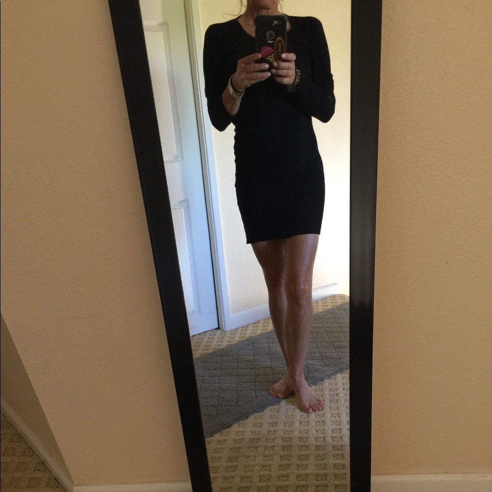 Black mini T-shirt dress long sleeve